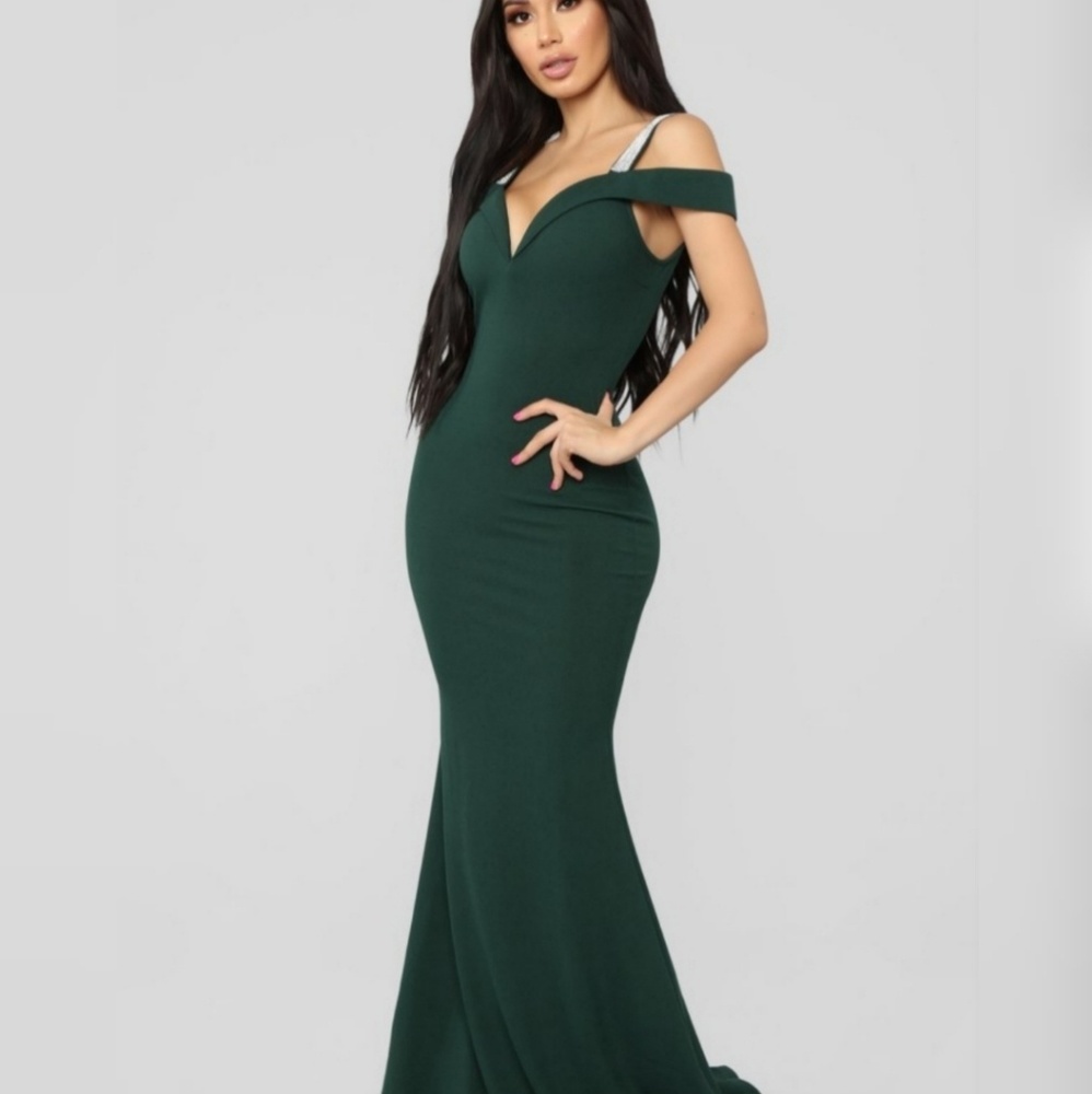 Beautiful & sexy night dress.